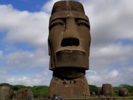 Ciekawostki o posągi moai
